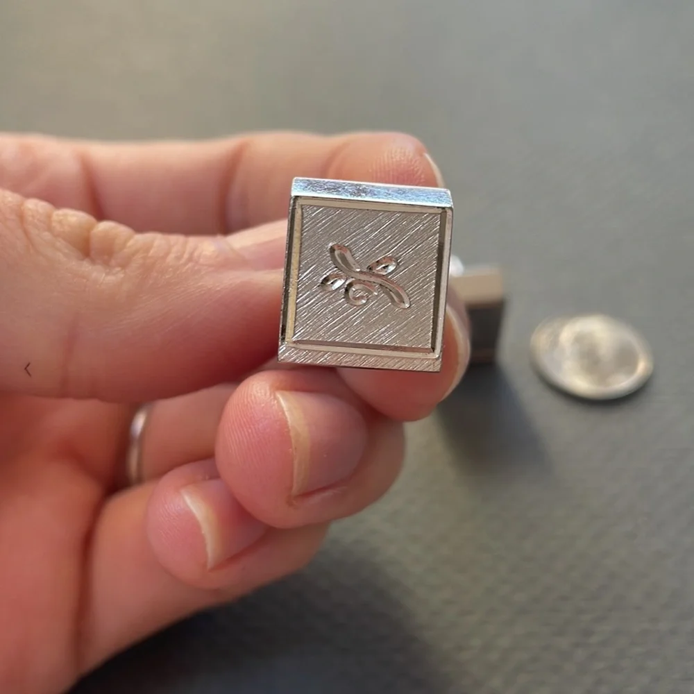 Shields cuff links